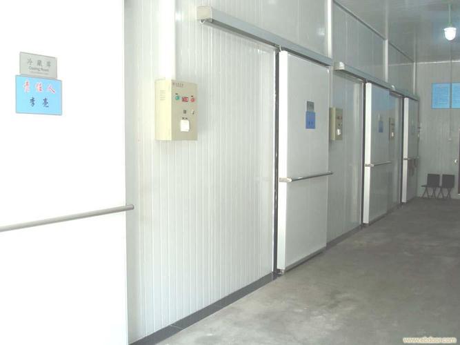 常州市华东冷库厂是专业生产彩钢板,不锈钢装配式冷库的工厂,工厂